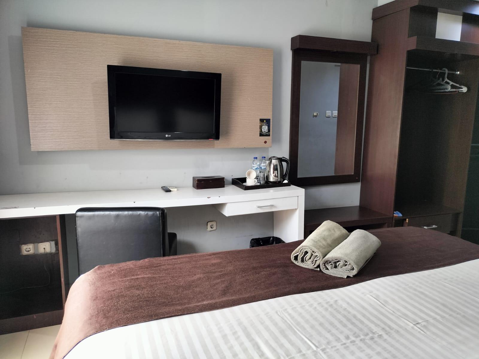 غرفة ديلوكس بسرير مزدوج، Rizen Premiere Hotel 2/2