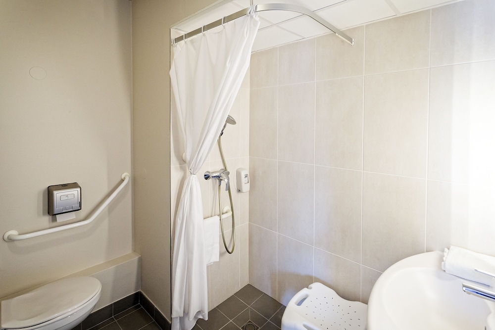 B&B Hotel Lyon Grand Stade Meyzieu 18/49