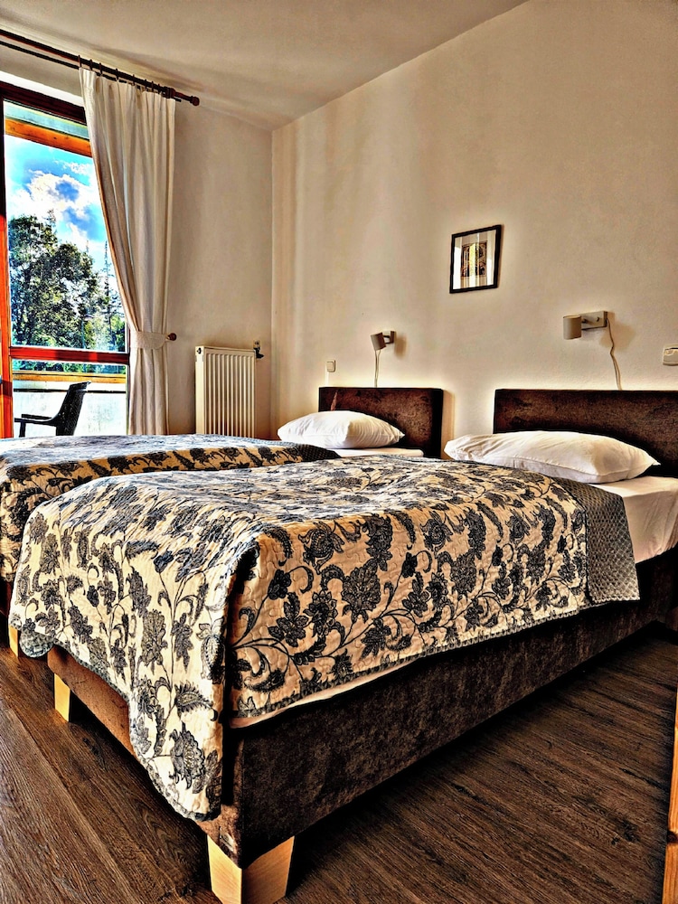 Hotel Villa Siesta 12/50
