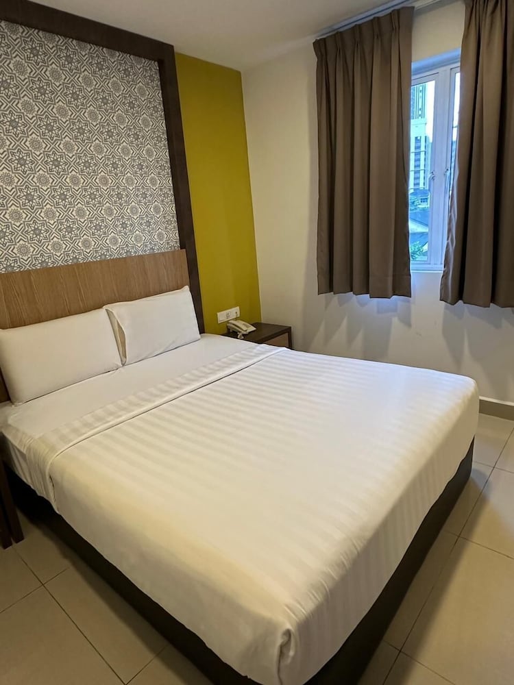 South of the clouds HOTEL KL Sentral 10/30