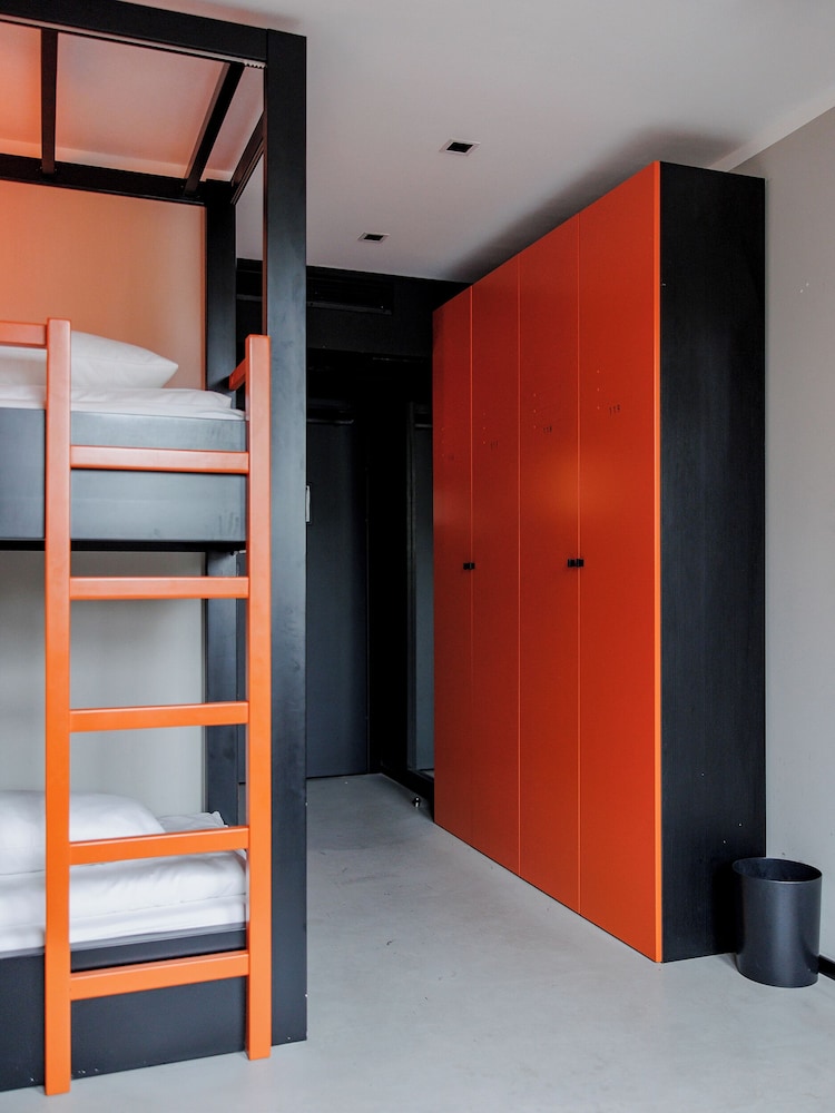 Koncept Hotel International 24/50