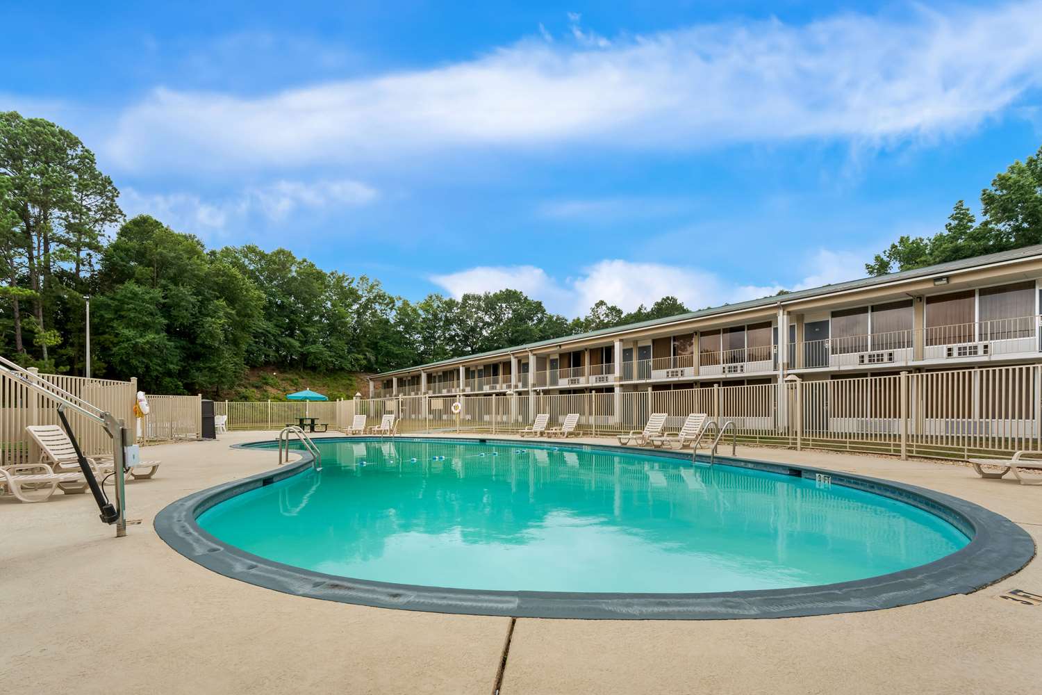 Quality Inn Americus 40/40
