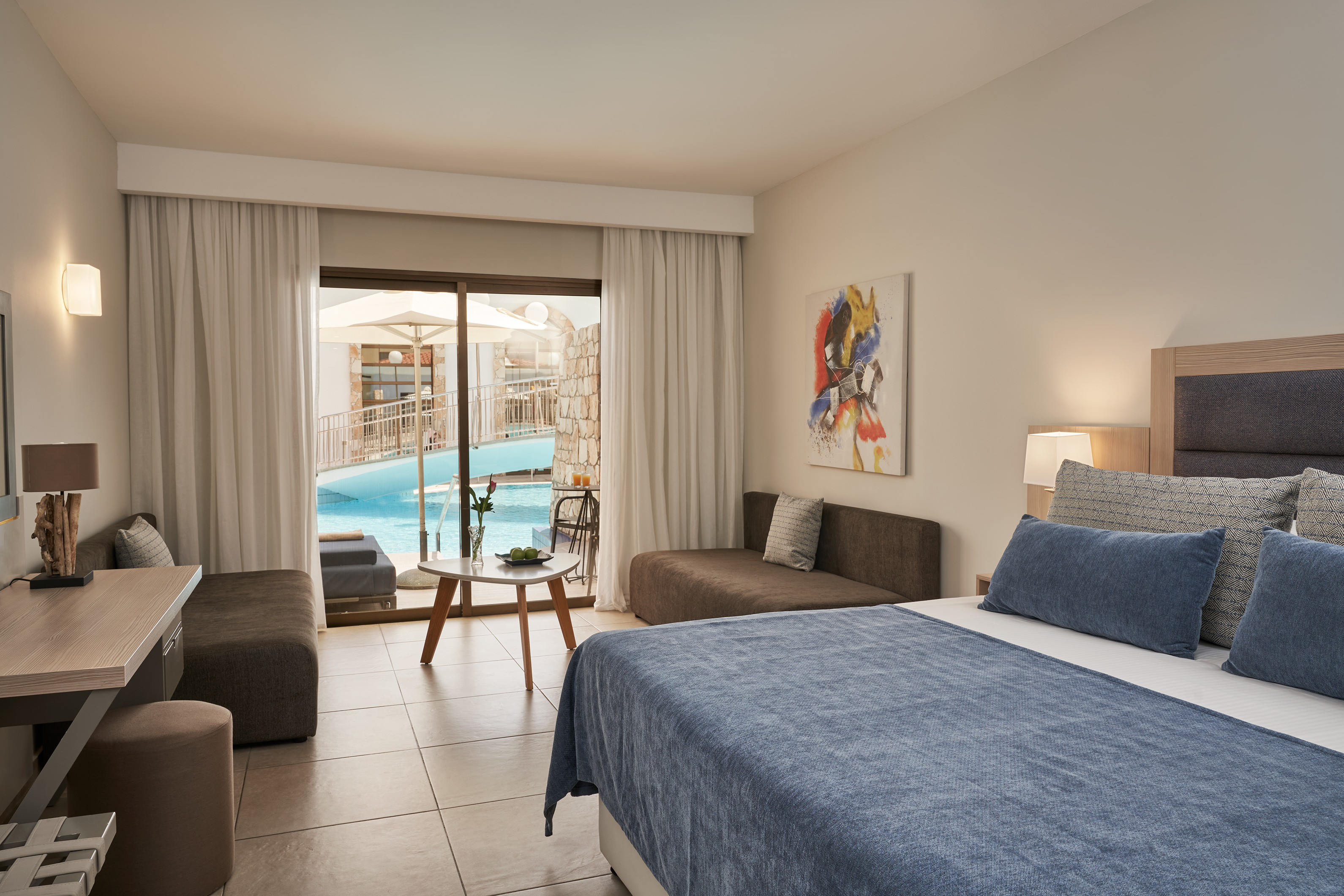 PREMIUM, DOUBLE BED, DIRECT POOL ACCESS