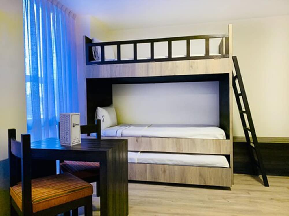 Hotel Lepanto 7/68