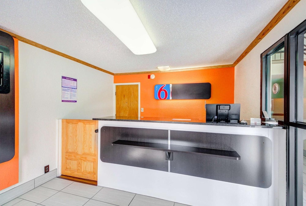 Motel6 Wichita, Kansas 6/57