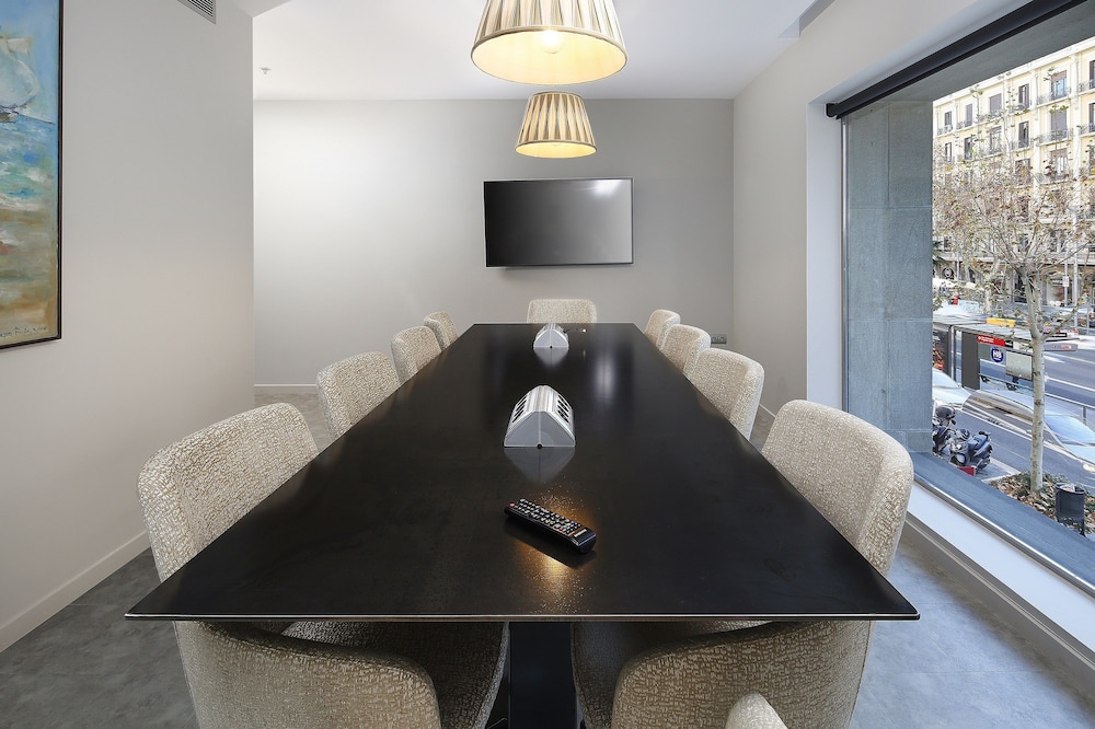WILSON BOUTIQUE HOTEL 57/64