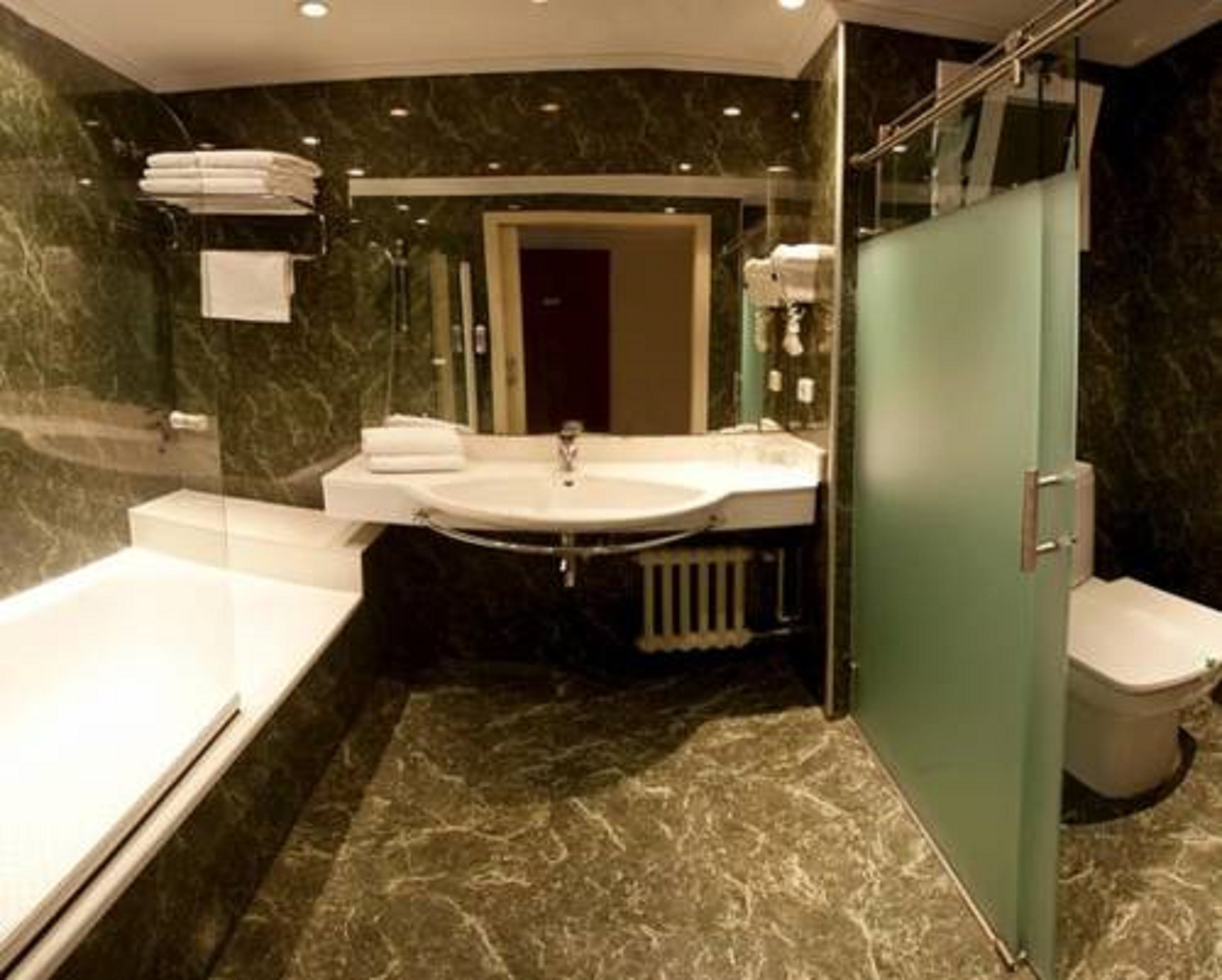 غرفة قياسية بسرير مزدوج، Hotel Urpi 6/6