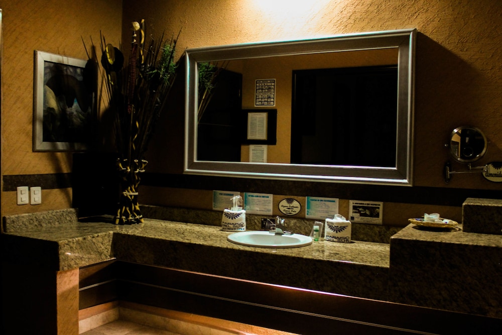 Villas and Suites Paraiso del Sur 8/68