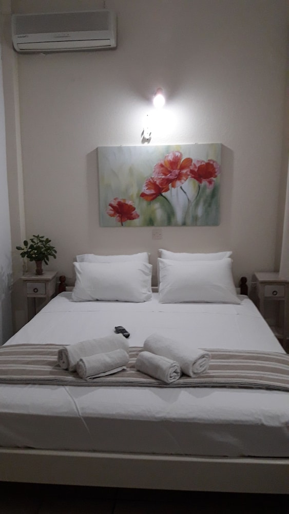Angela Hotel & Apartments 27/72