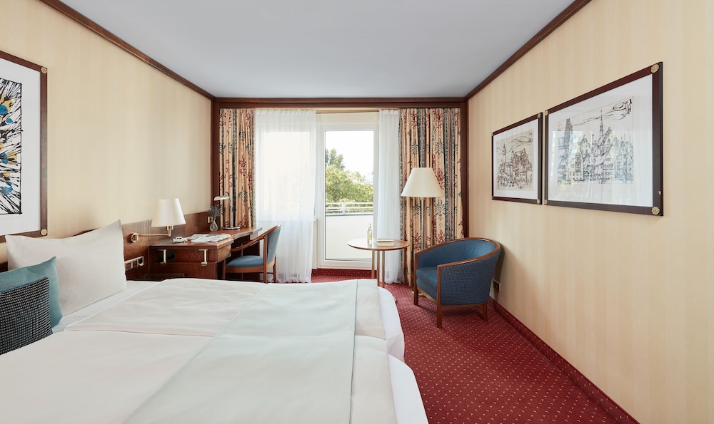 BUSINESS, DOUBLE BED