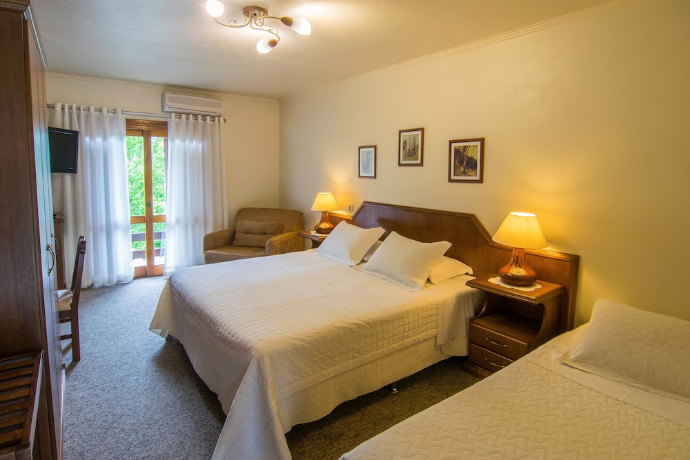 Hotel Azaleia 17/50