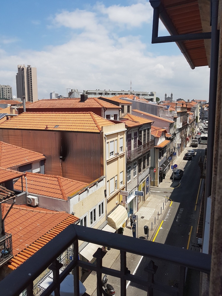 Step In Porto Apartments 3/40