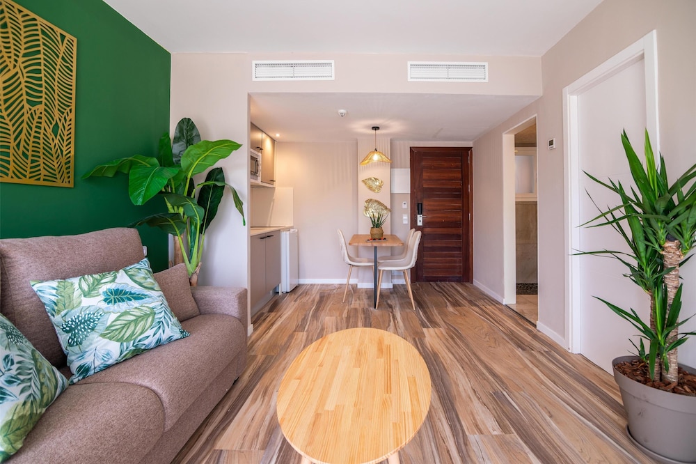 Marsenses Natura Olea Hotel 36/62