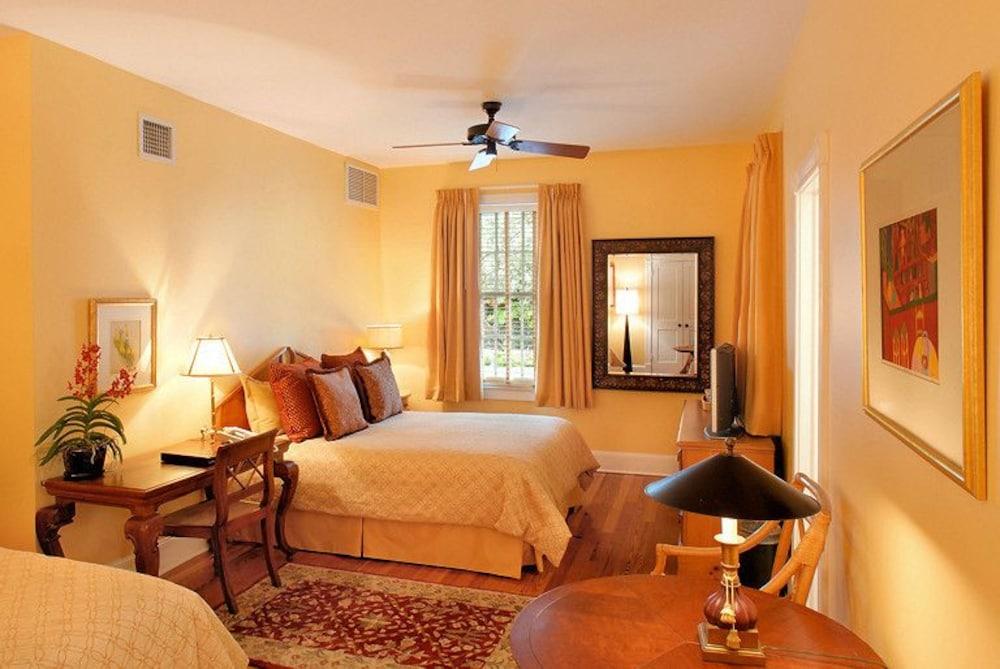 Marquesa Hotel 21/50