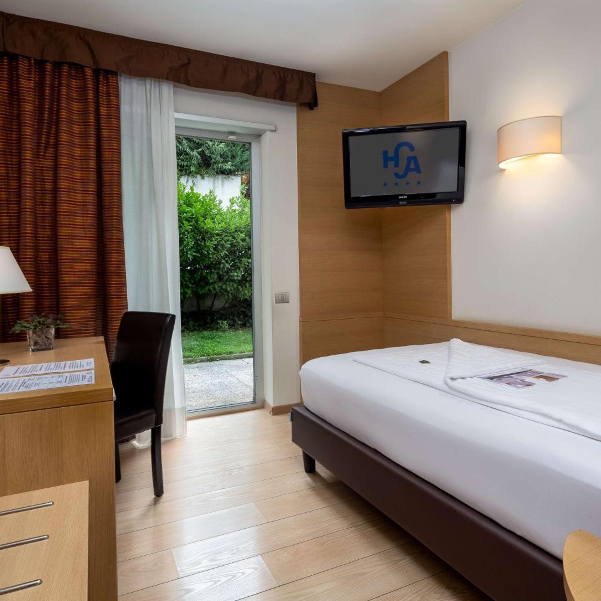Room, Single, French Bed
