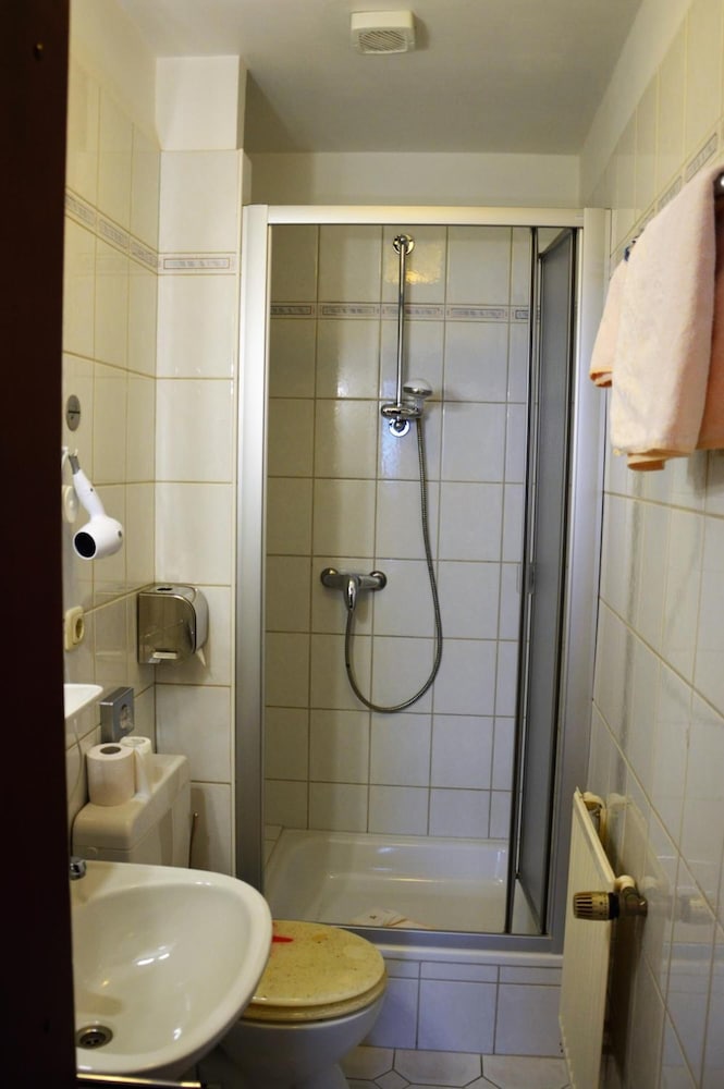Steen S Hotel 30/36