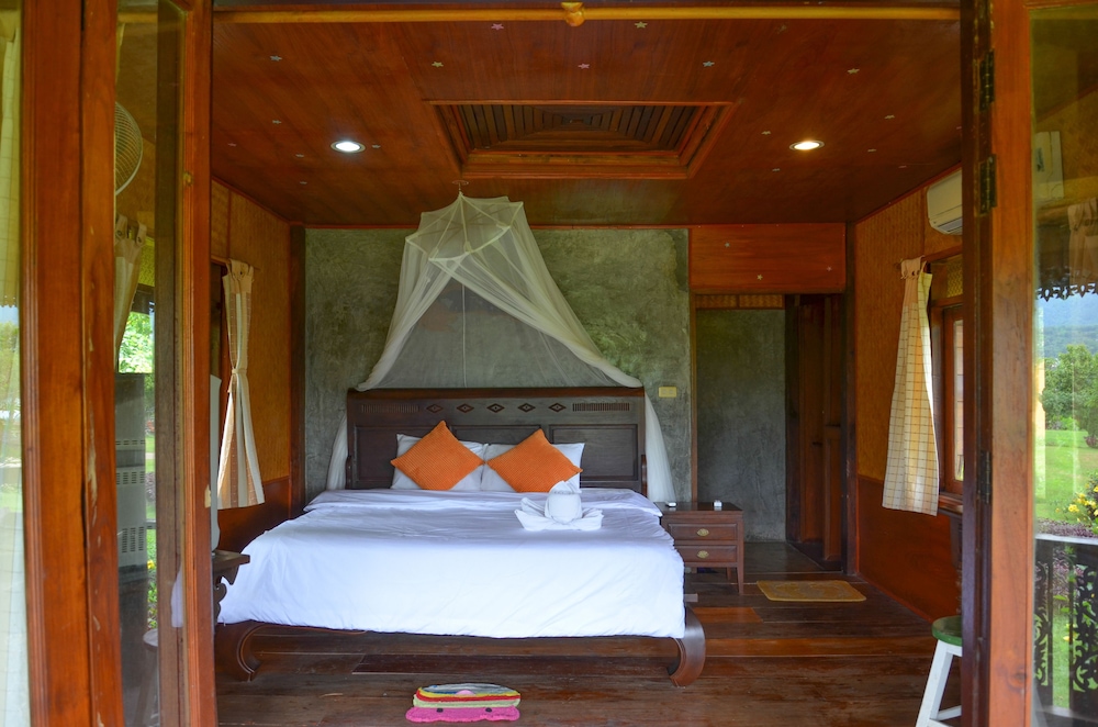 Romantic Time Mountain Resort 7/31