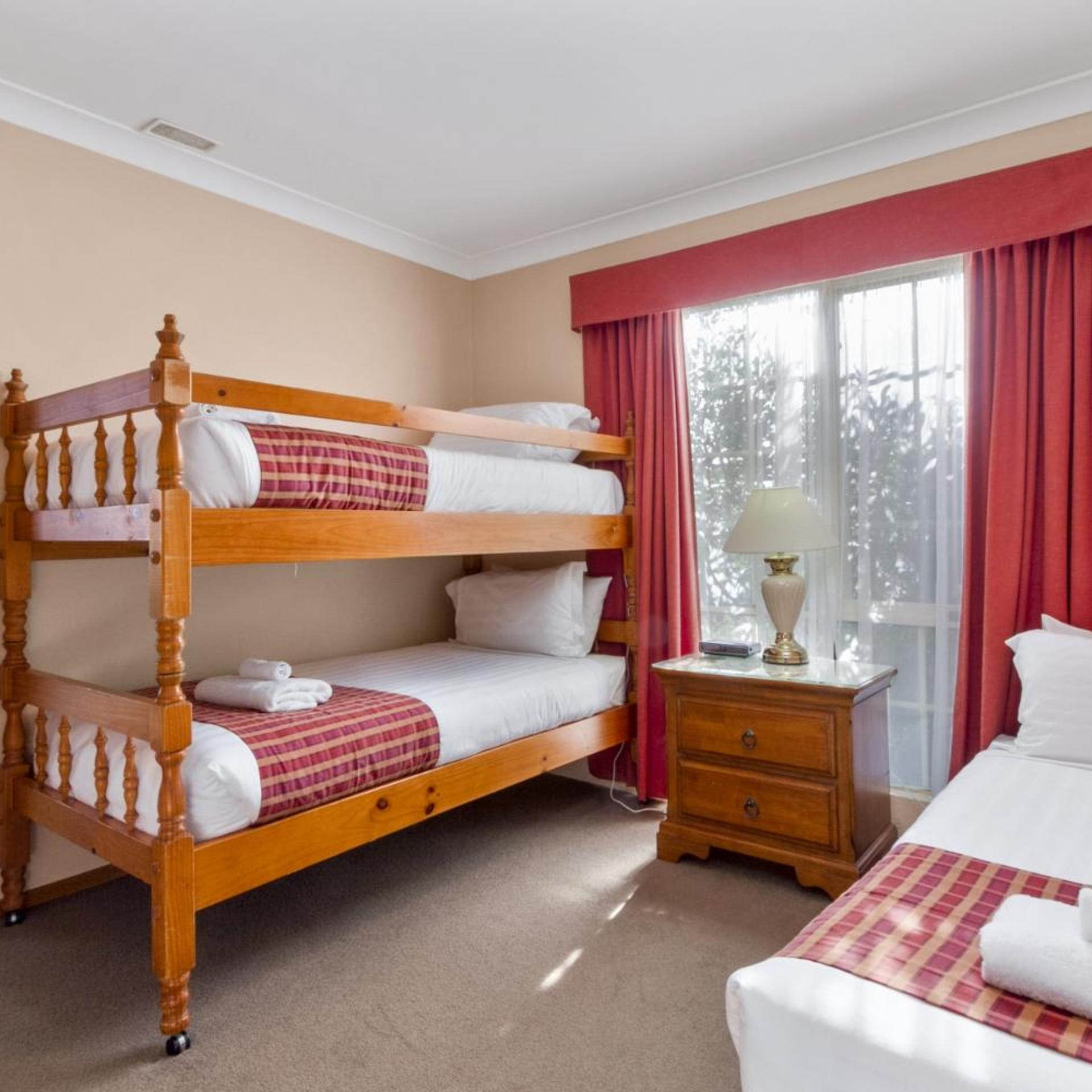 2 Bedrooms, Cottage