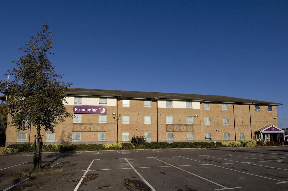 Premier Inn Ashford Central 26/29
