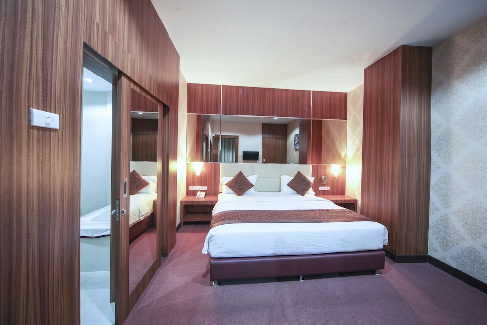 New Hollywood Pekanbaru 25/58