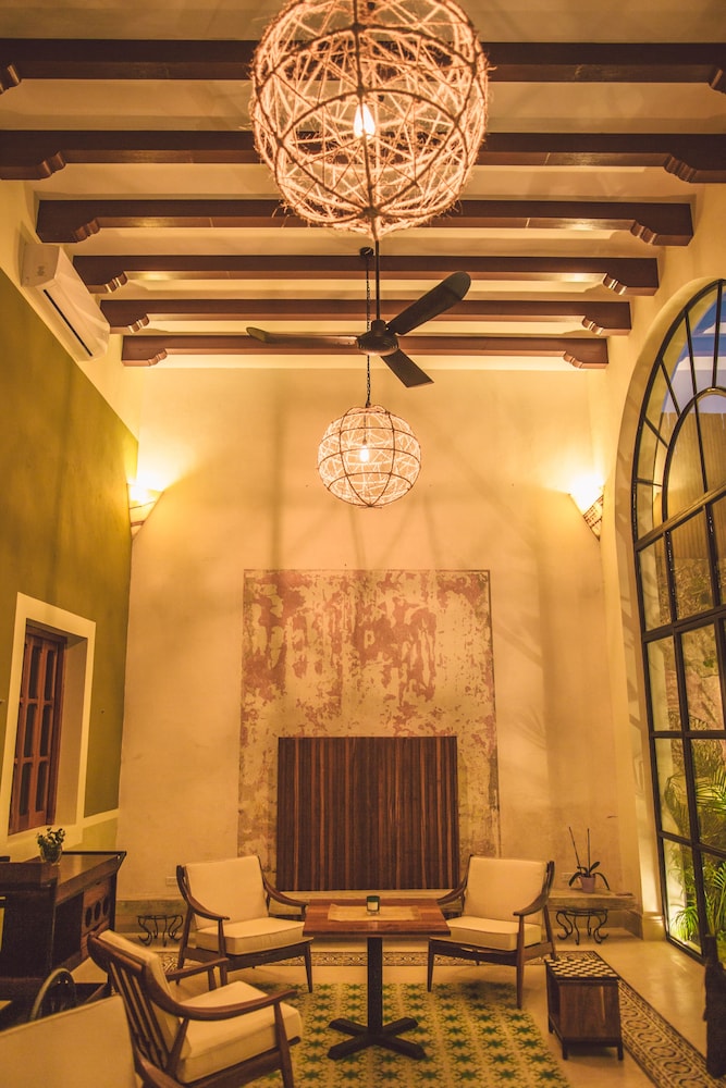 TreeHouse Boutique Hotel 3/50