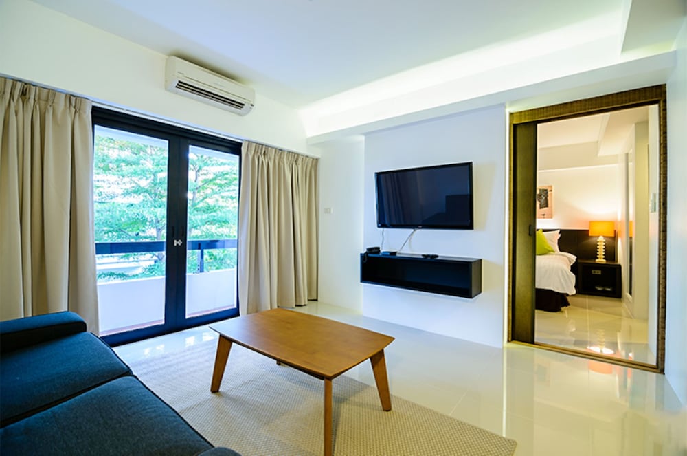 UMA Residence 38/56