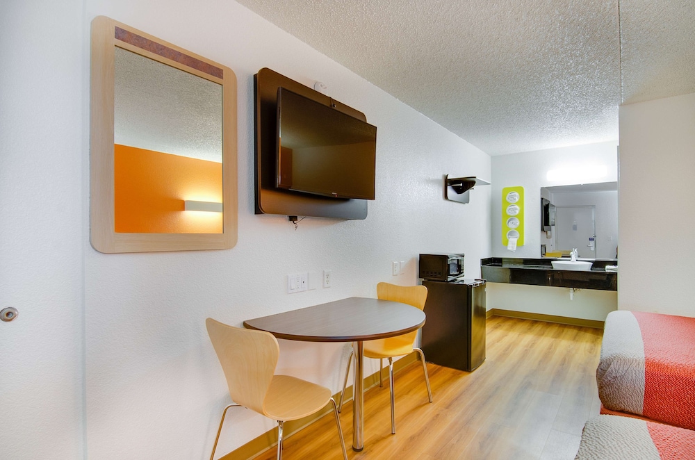 Motel6 Salina, KS 46/60