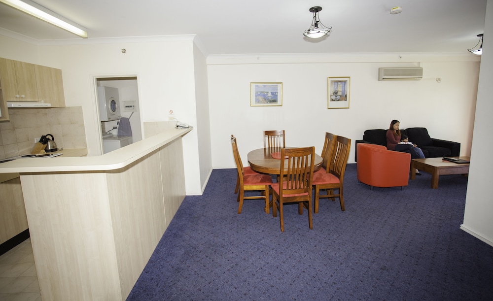 Starwest Apartments Alderney On Hay 43/49