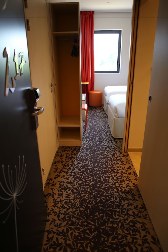Ibis Styles Villeneuve Sur Lot Hotel 22/68