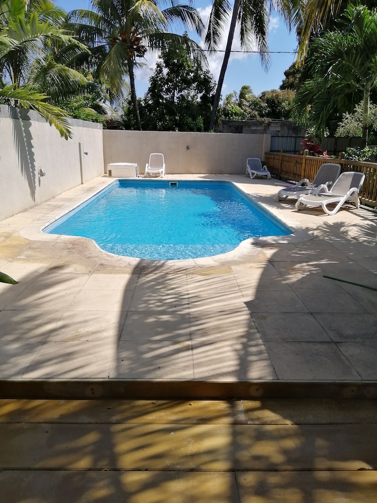 Oceanic Villa 3/63