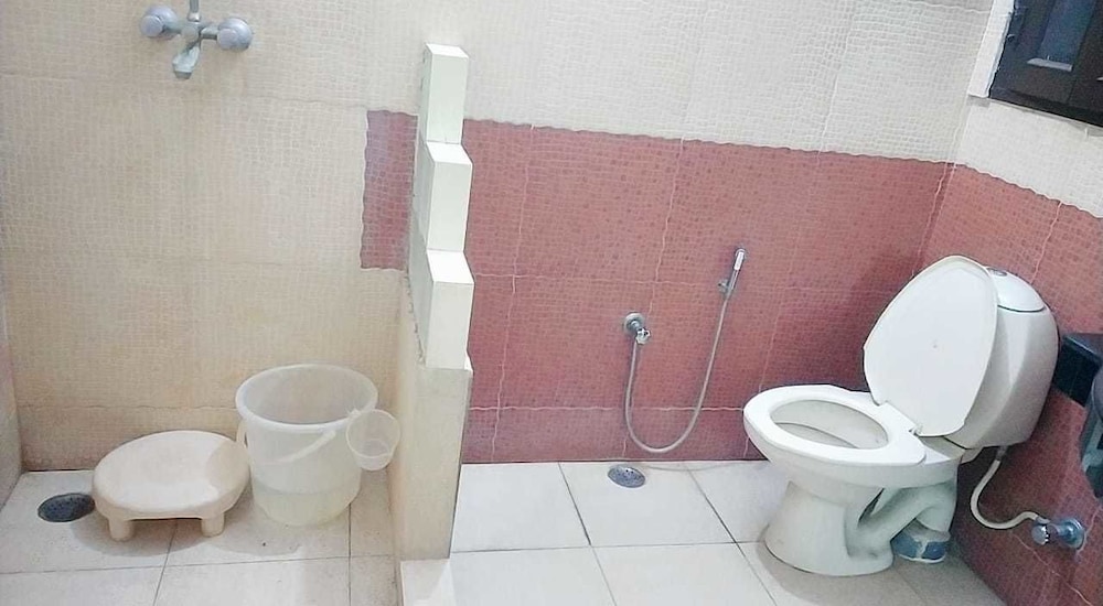 Hotel Sajjan Niwas 30/32