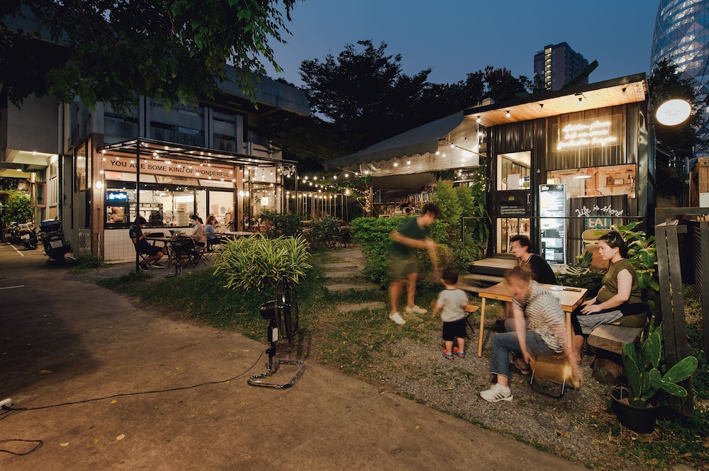 The Yard Hostel 6/50