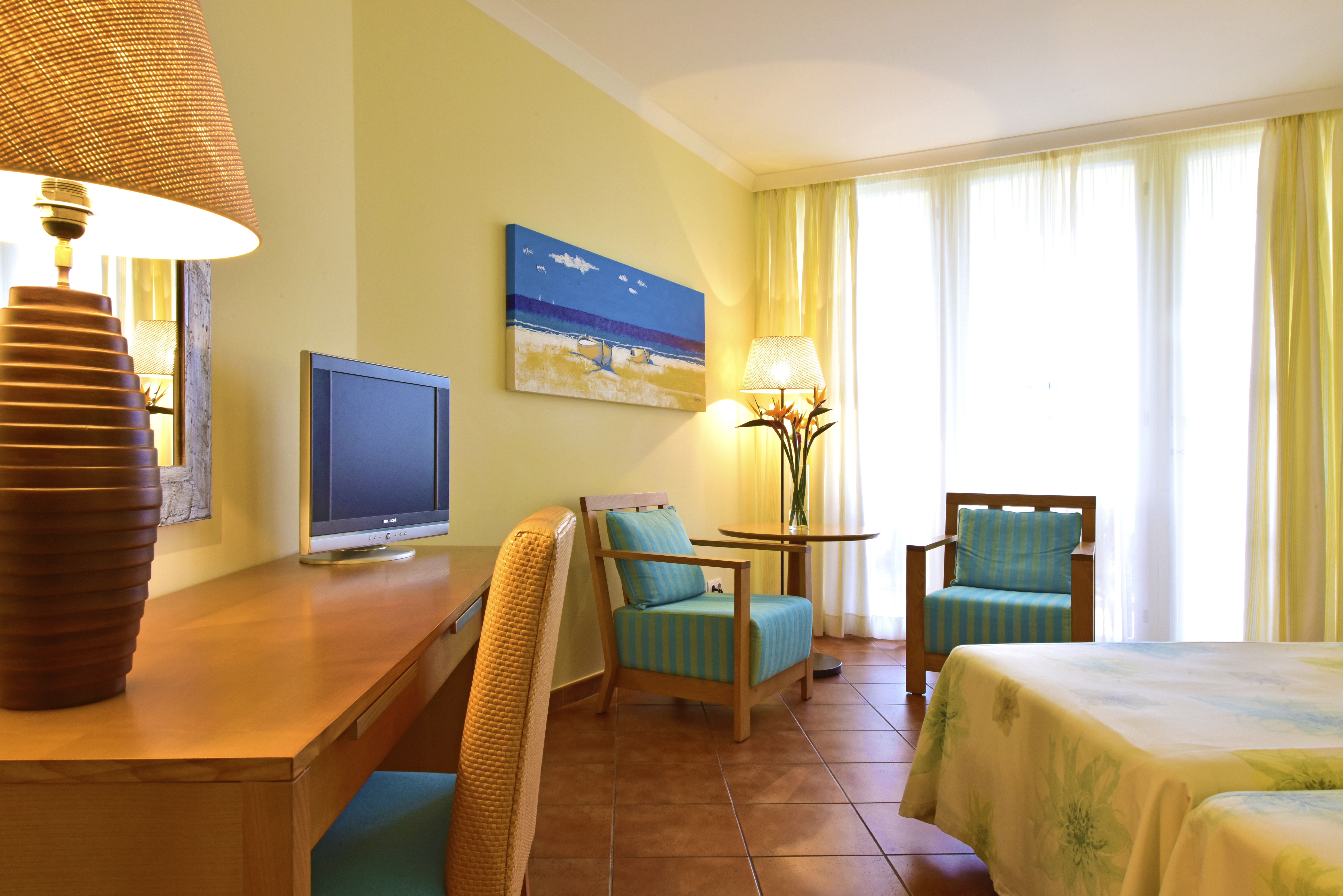 Room, Single, Double Bed, Sea View