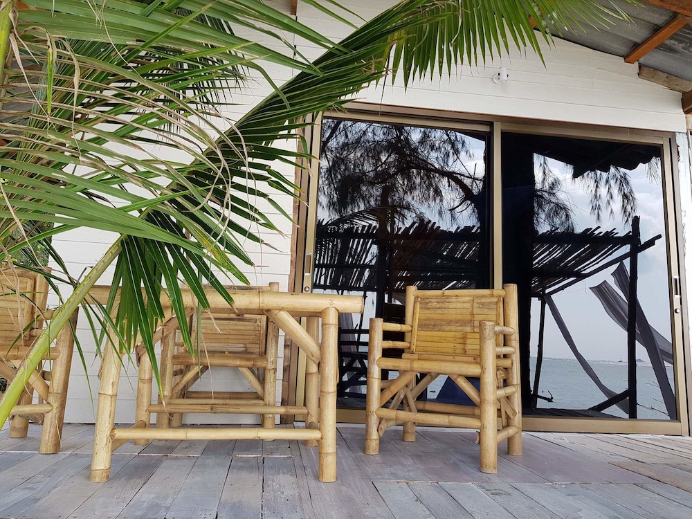 Haad Chao Phao Resort 20/50