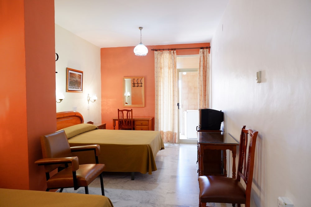 Central Hotel 40/60