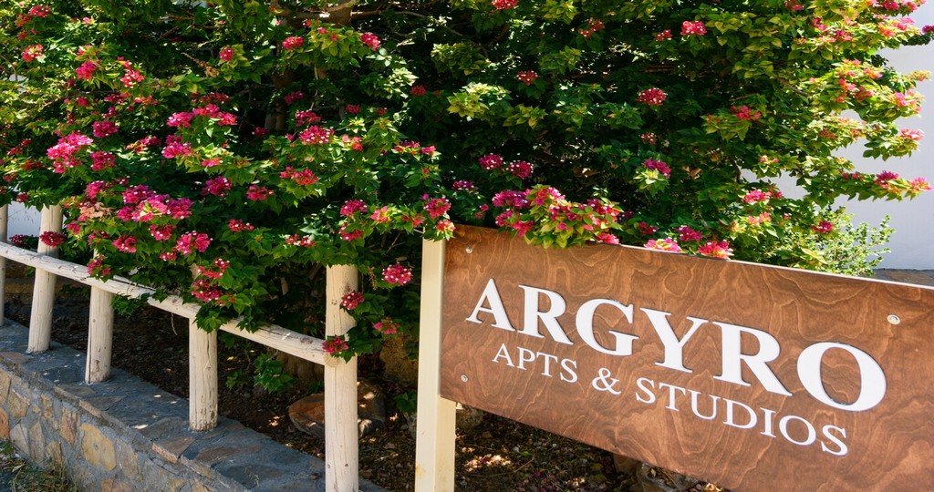 Argyro Apartments & Studios 2/12