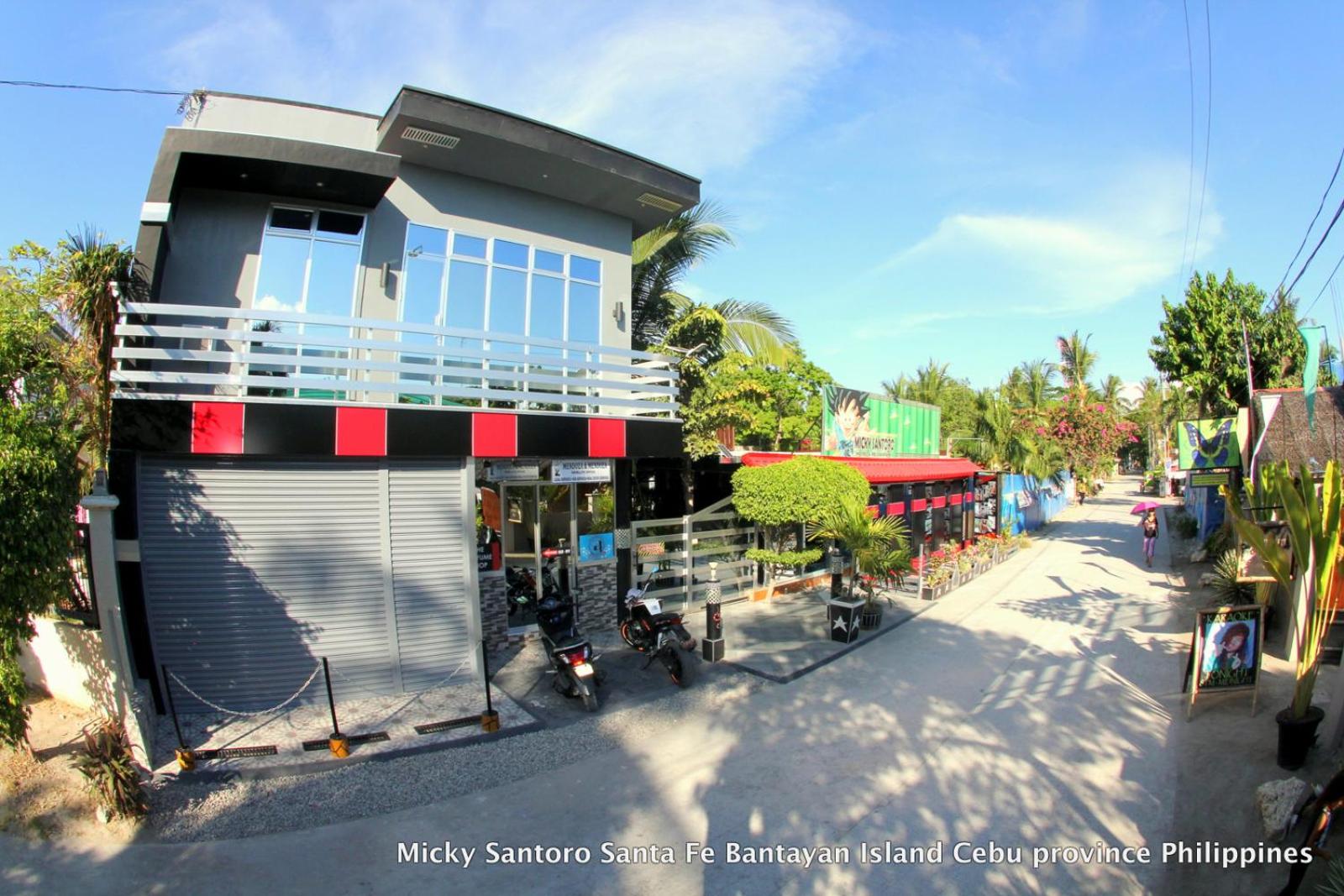 Micky Santoro Hotel & Restaurant 45/50