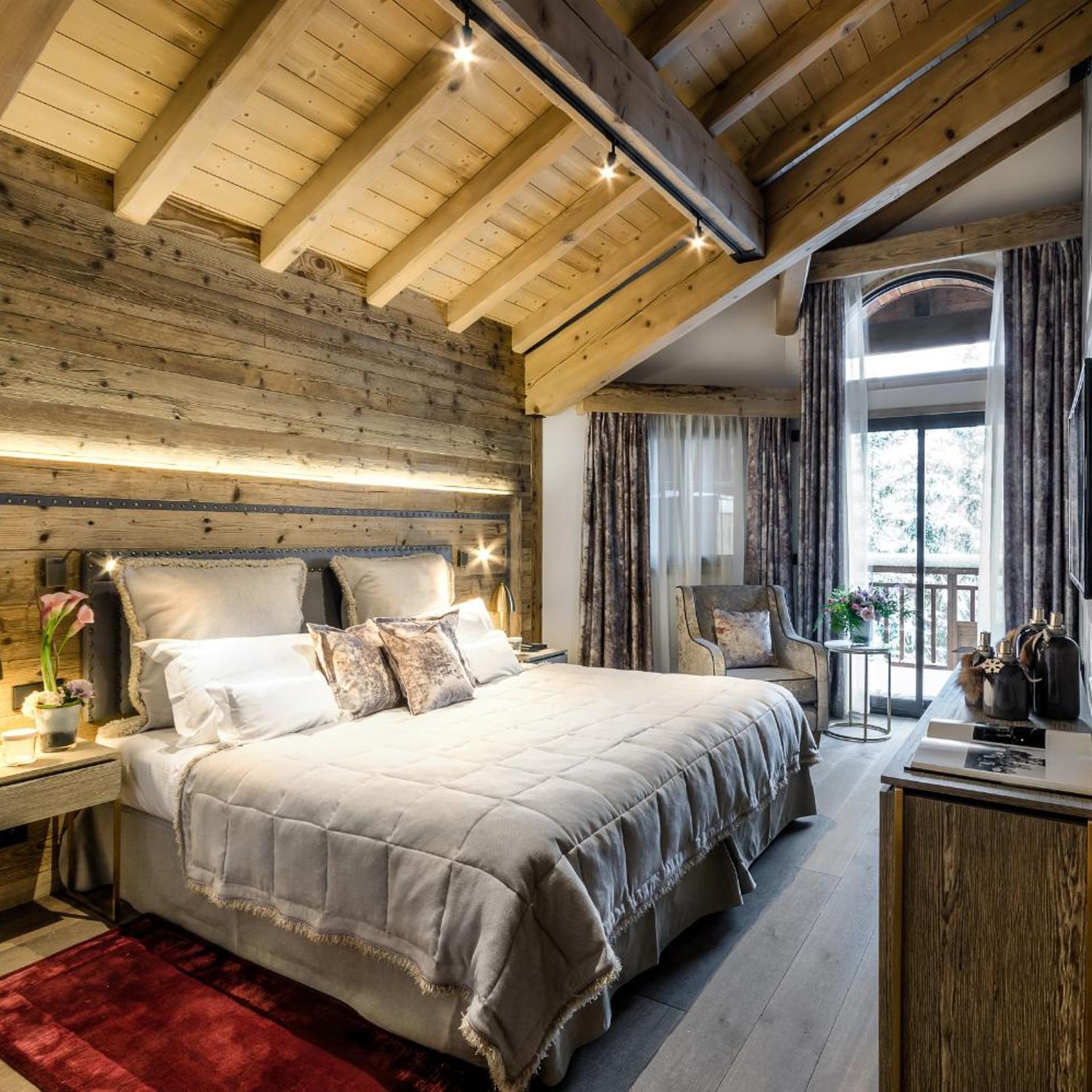 3 Bedrooms, Apartment, Two Story