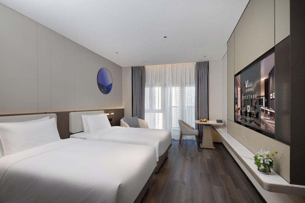 Grand Madison Shenzhen Longhua Yujing 10/30