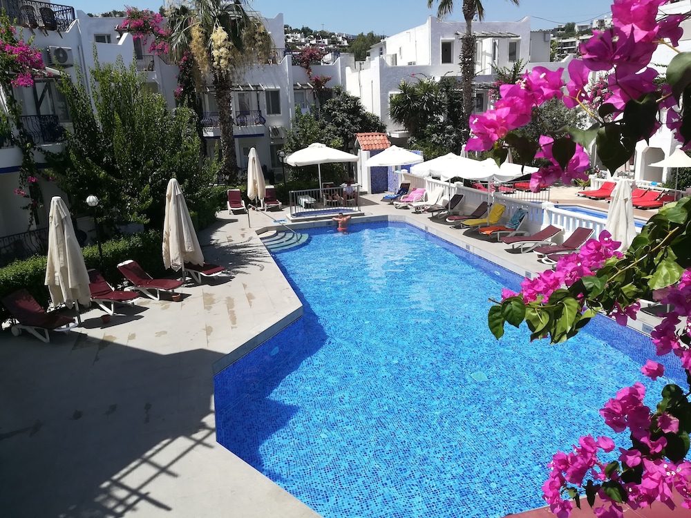 Serhan Hotel 31/35