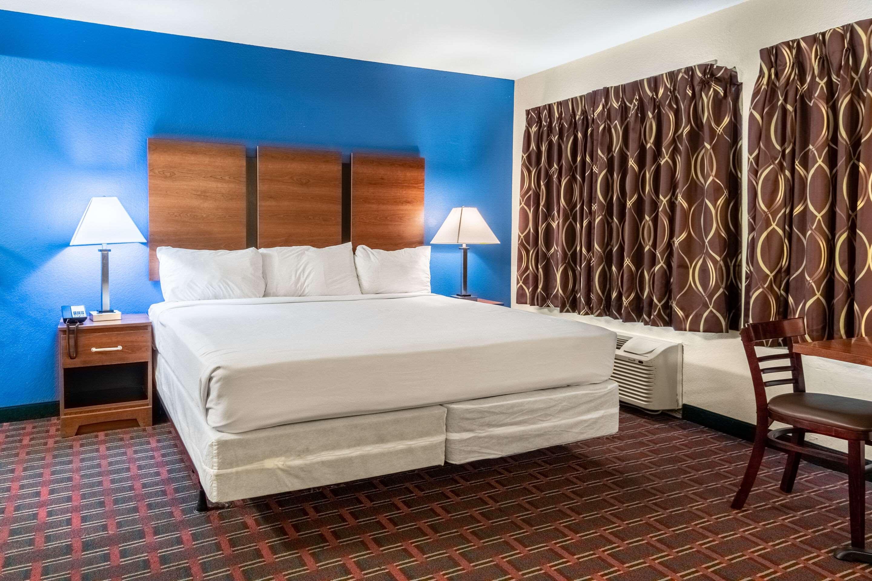 Rodeway Inn Weatherford 13/33