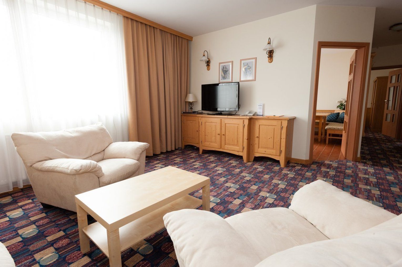 HOTEL PARTNER 16/25