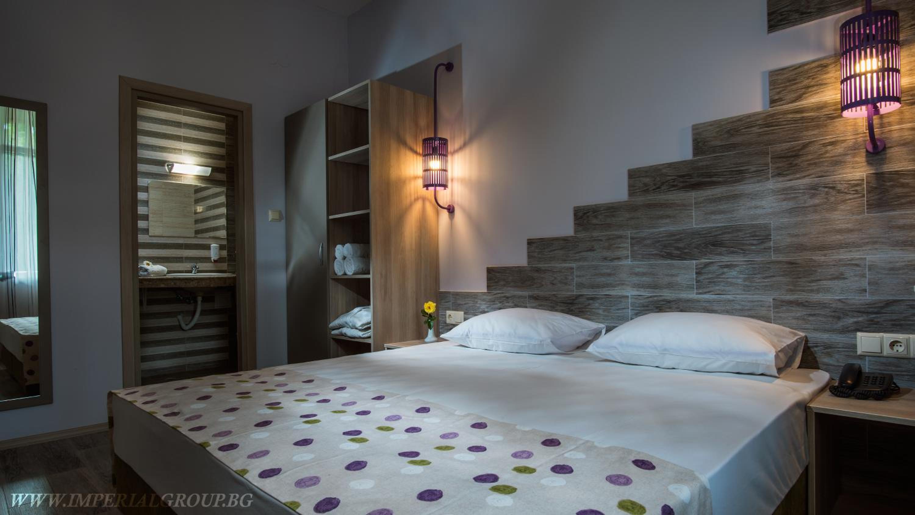 2 Bedrooms, Family, Suite, Sofa