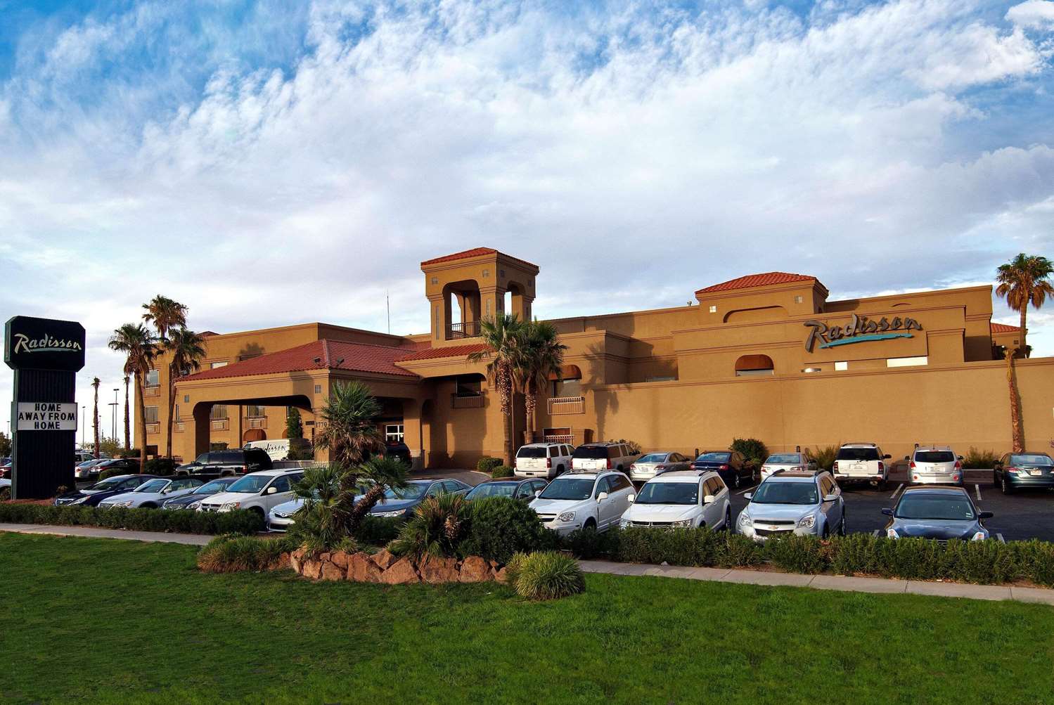 Radisson Hotel El Paso Airport 40/42