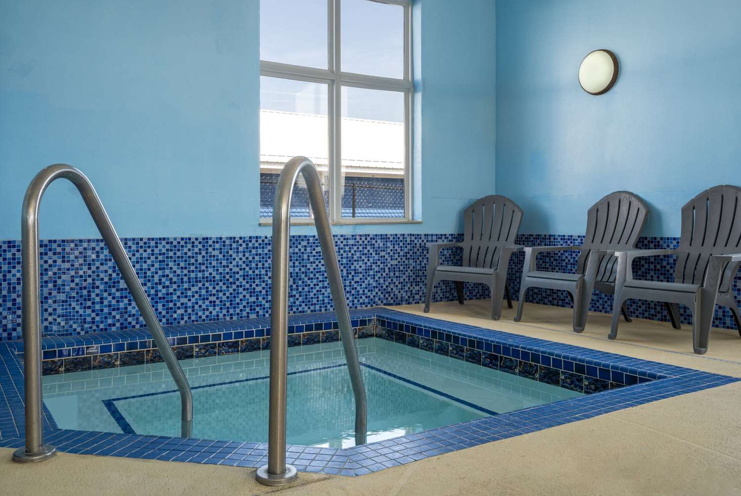 Days Inn by Wyndham Neenah 5/11