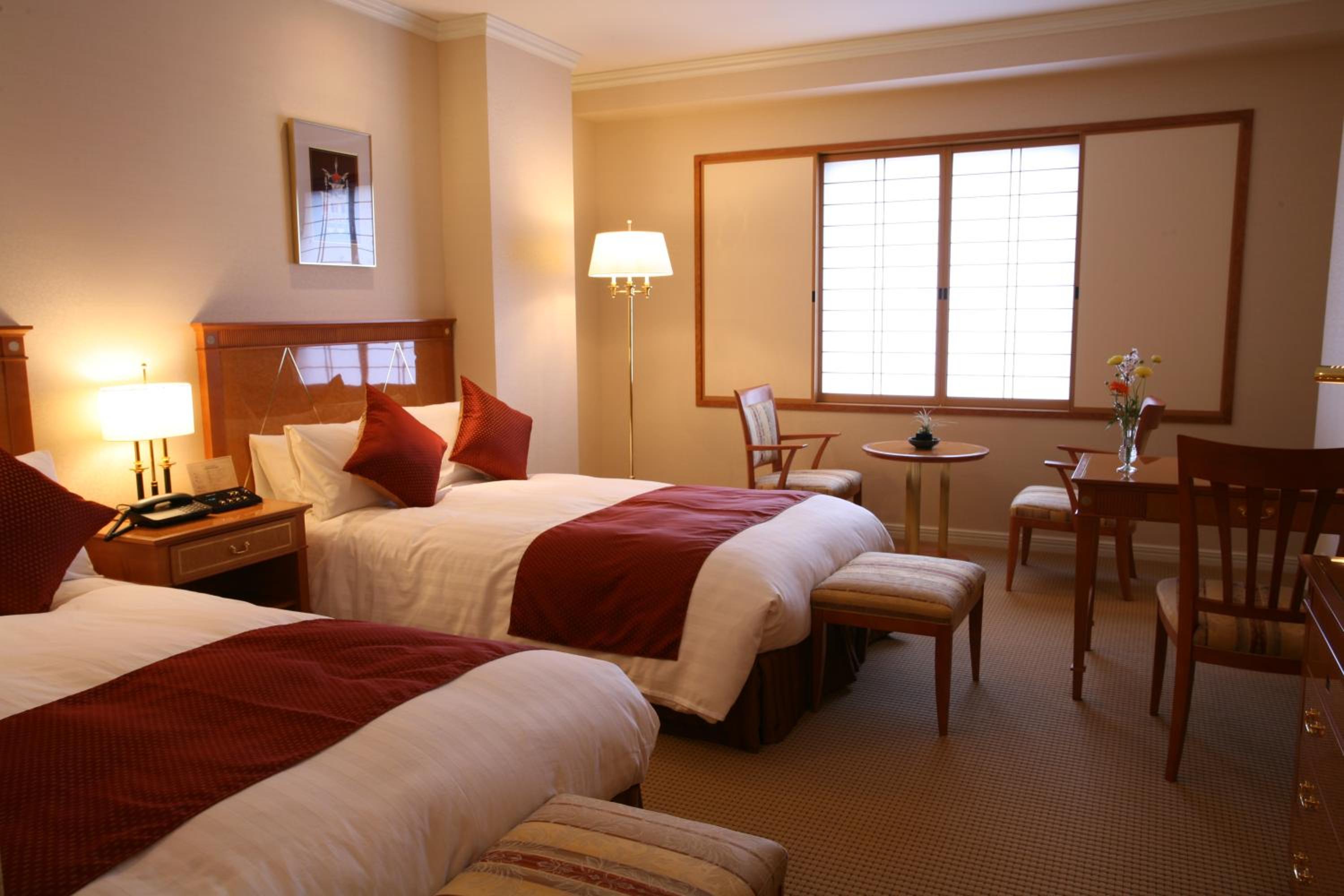 Deluxe, Twin Beds, Main Wing