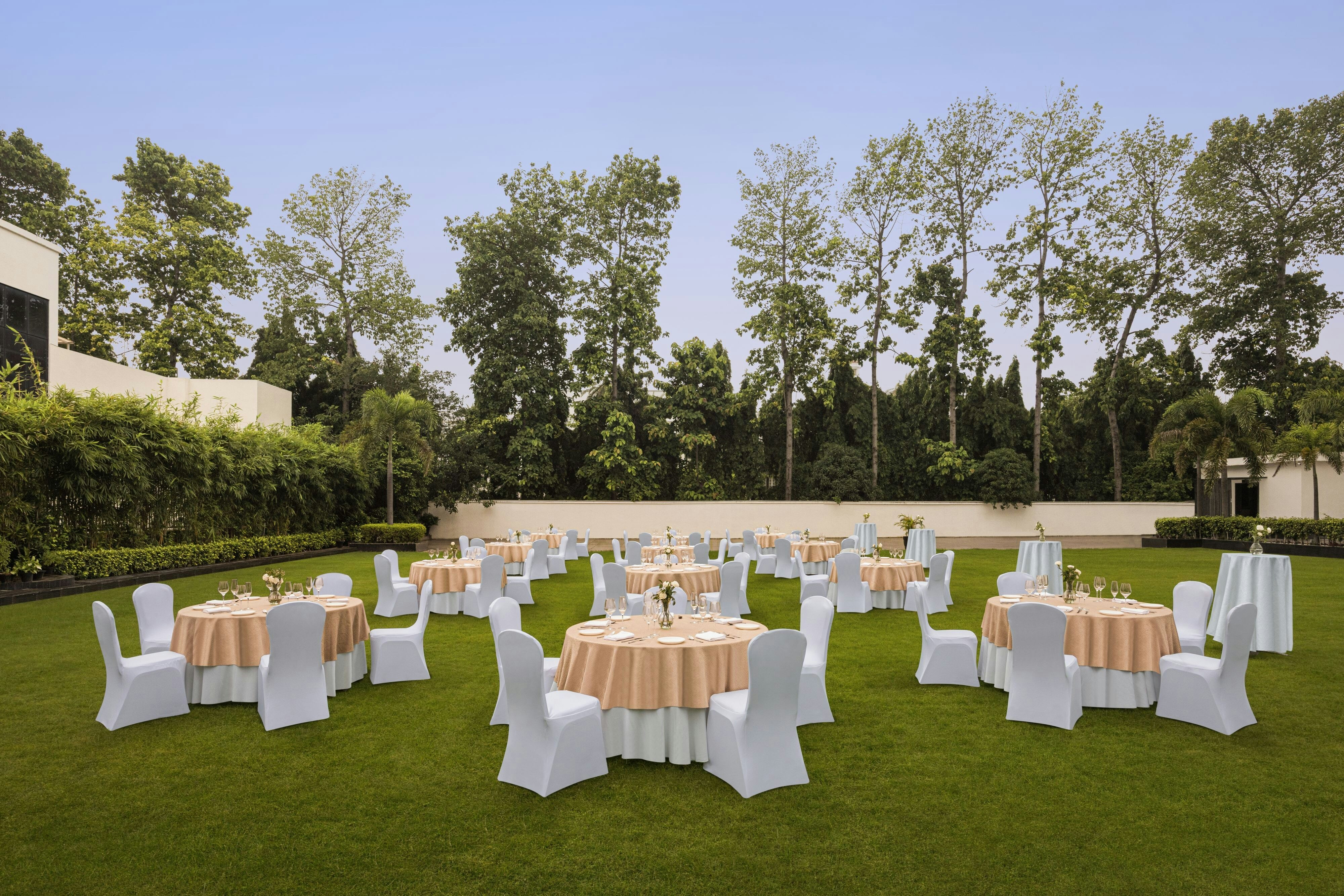 Renaissance Lucknow Hotel 64/65