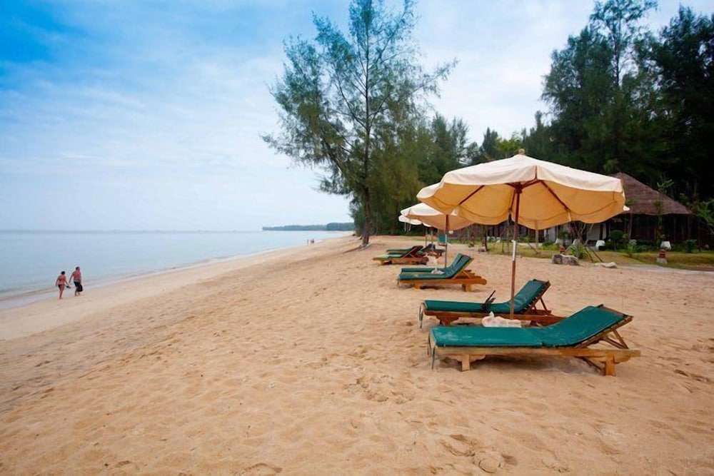 Miracle Island Resort 34/49