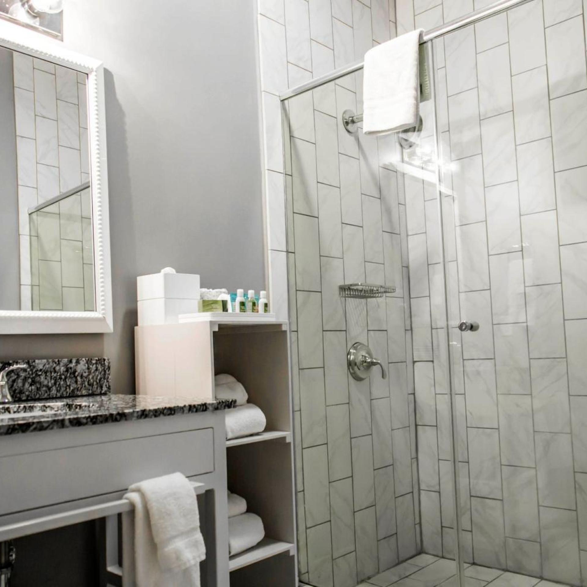 Efficiency, Suite, King Bed, Living Area