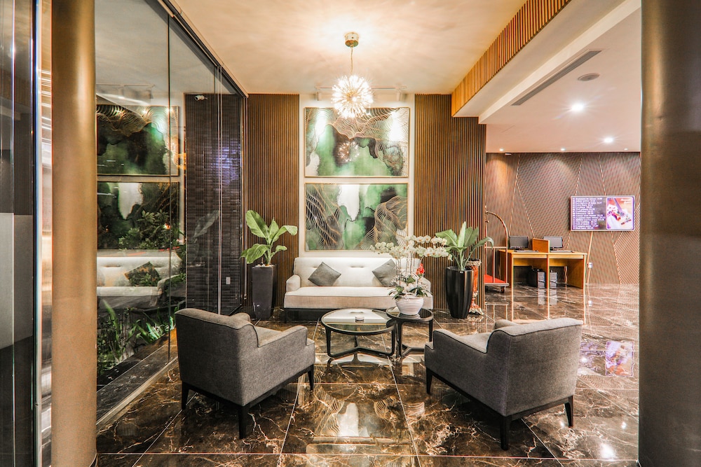 Lake View Hotel 59/69